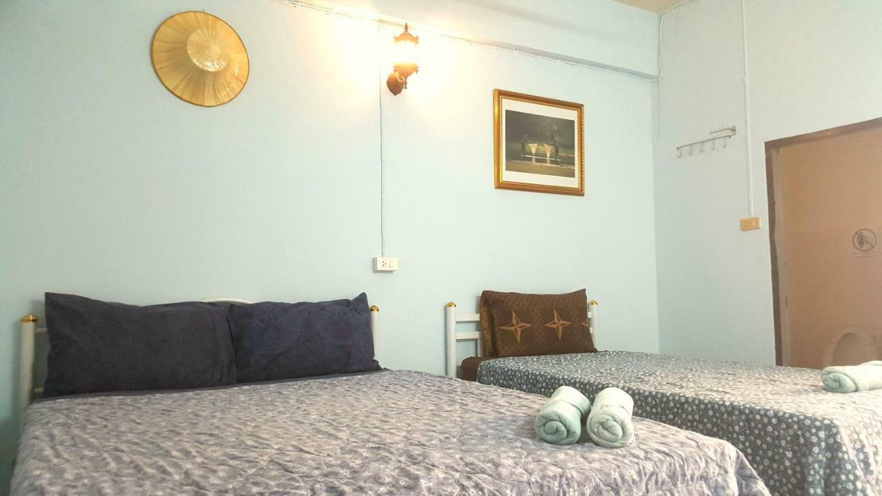 Panmanee Apartment Бангкок Екстер'єр фото
